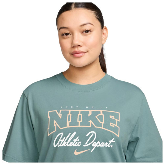 Nike Γυναικεία κοντομάνικη μπλούζα Sportswear Tee Nike Γυναικεία κοντομάνικη μπλούζα Sportswear Tee